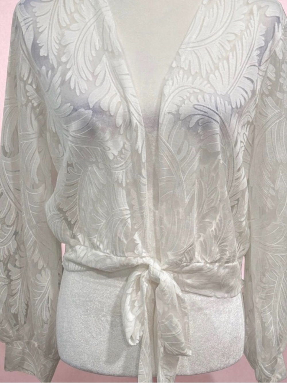 Stylish White Leaf Pattern Blouse